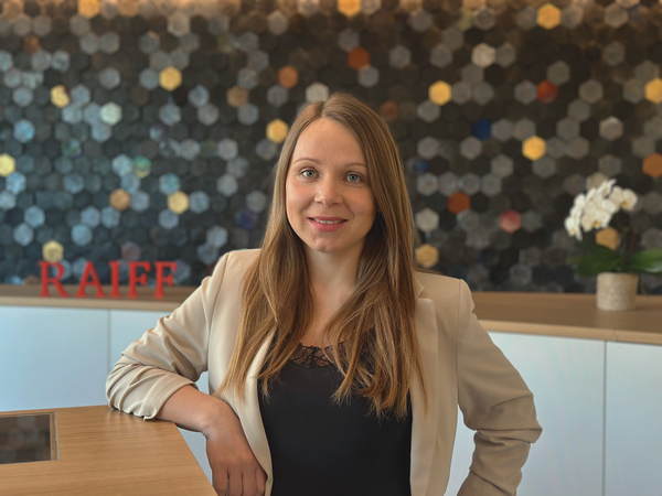 Elena Dougoud